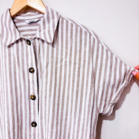 🌼NWOT🌼 REITMANS White and beige striped linen shirt - Picture 4 of 6